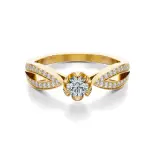 Pierścionek zaręczynowy z diamentami